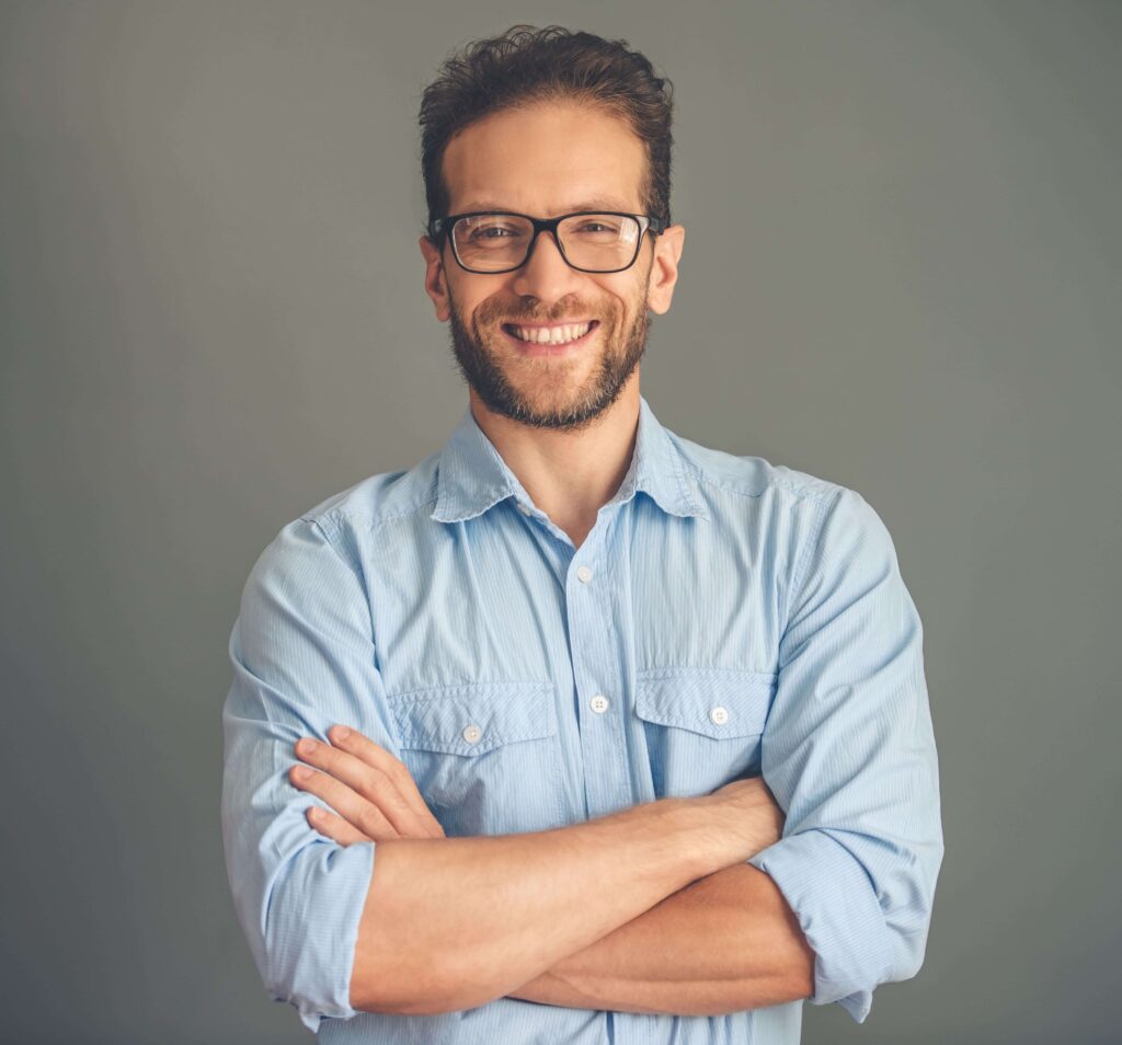 handsome-young-businessman-in-shirt-and-eyeglasses